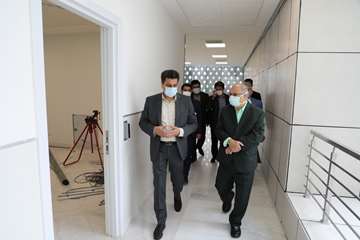 بازدید رئیس دانشگاه علوم پزشکی شهید بهشتی از مرکز جامع سرطان بیمارستان برکت