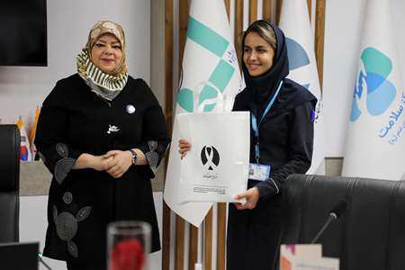 برگزاری مراسم روز بهداشت دست در بیمارستان سرطان برکت